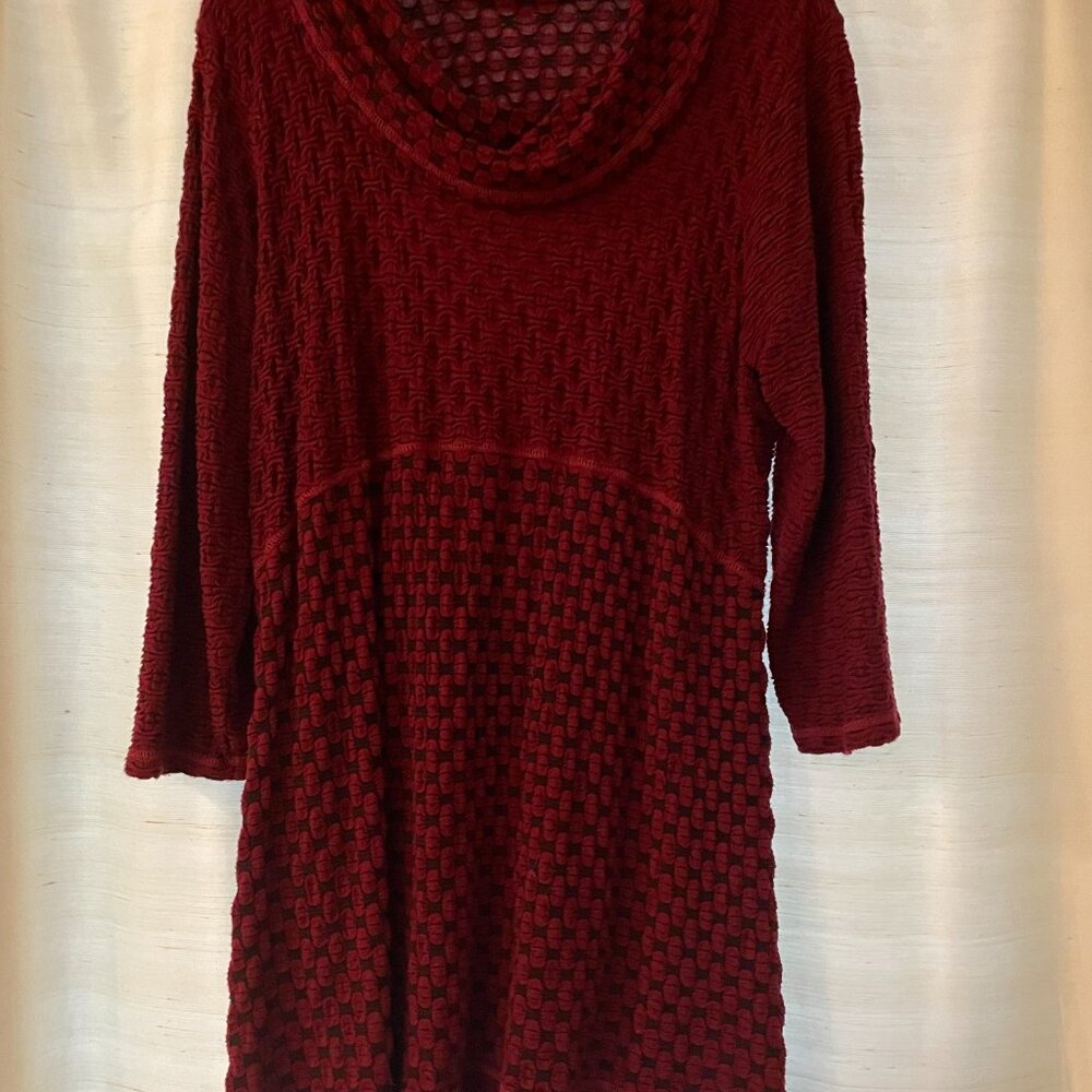 URU - Picture 3 of 12
